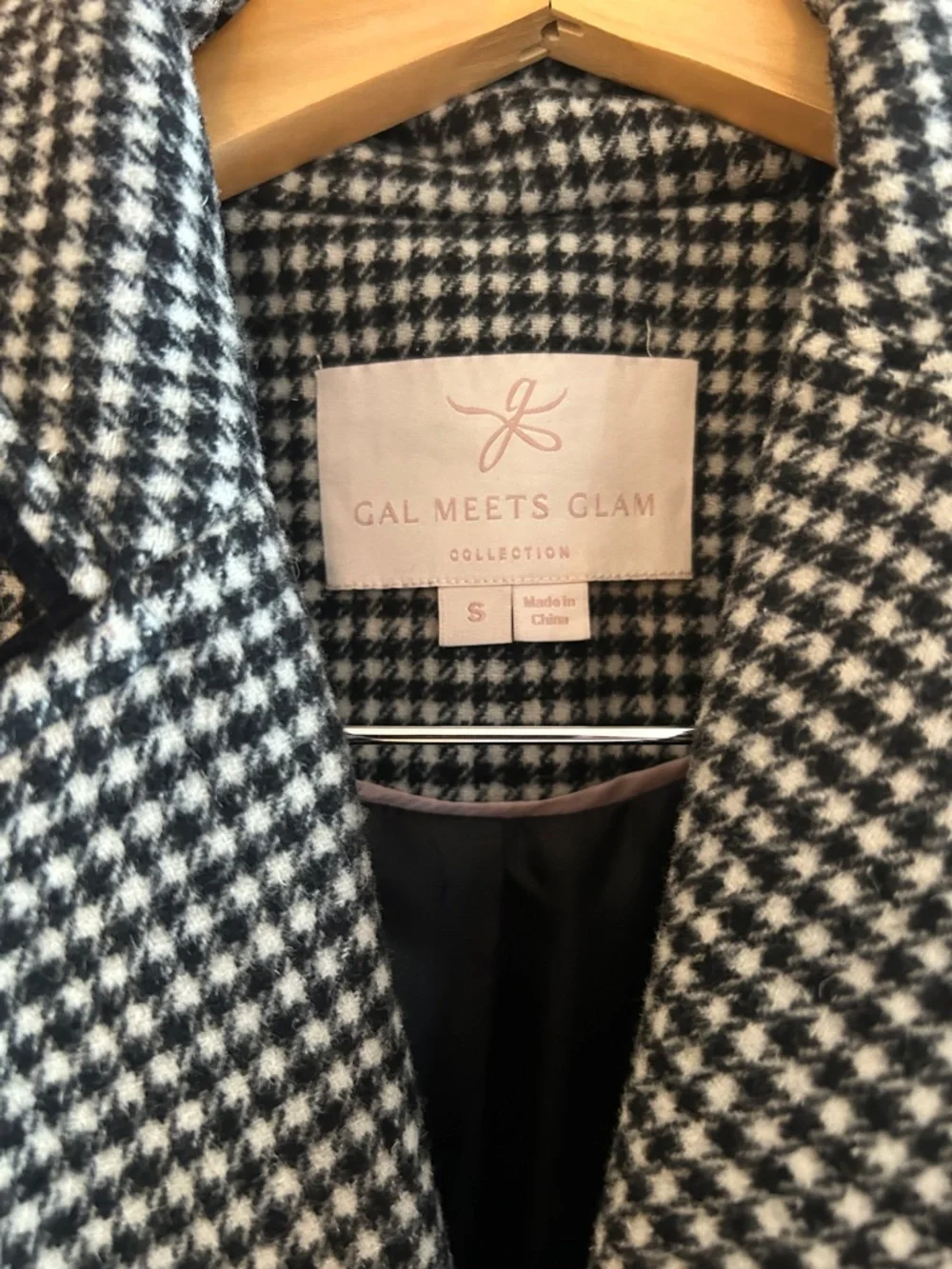 Gal Meets Glam Black and White Houndstooth Belted Coat - Picture 2 of 6